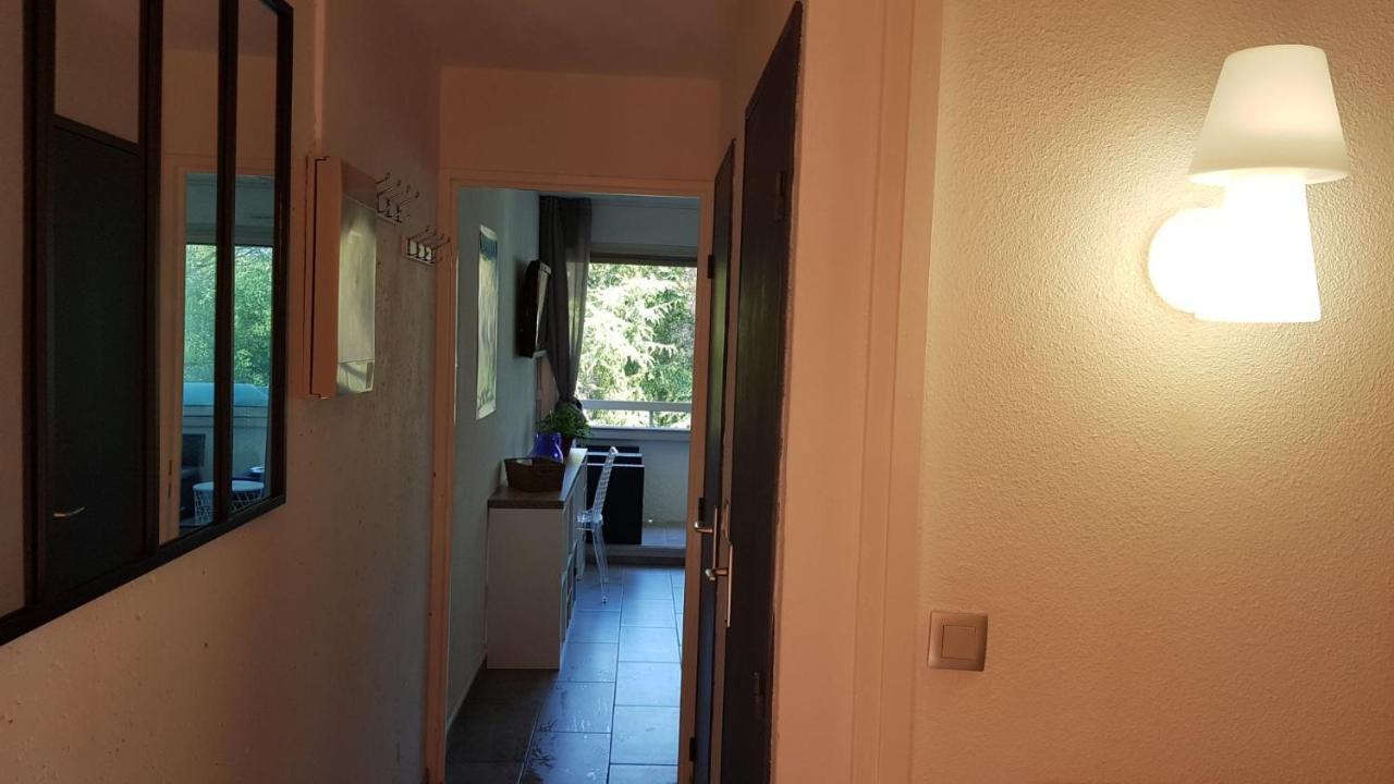 AppartementFrontDeMerSaintRaphaelSantaLucia Buitenkant foto