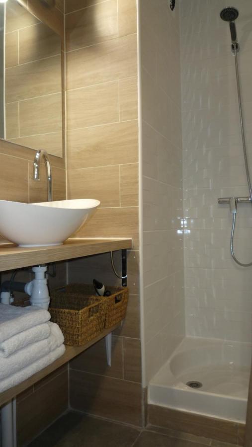 AppartementFrontDeMerSaintRaphaelSantaLucia Buitenkant foto